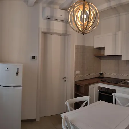 Antica Dimora Vada' Guest house